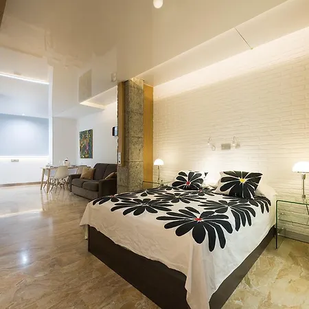 Garden Loft Andy Warhol לאס פאלמס דה גראן קנאריה